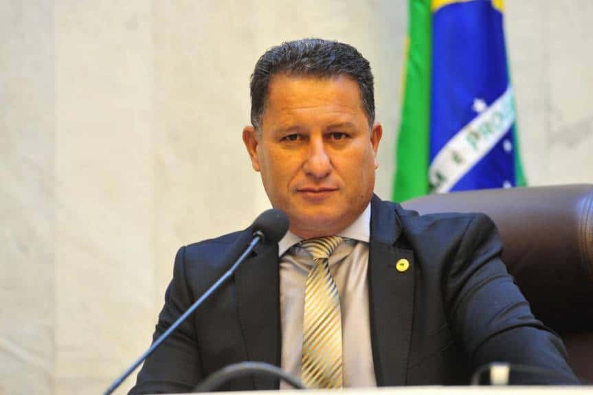 Deputado Adelino Ribeiro inaugura escritório parlamentar regional