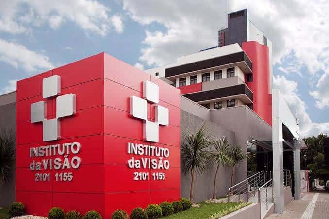 ATO DE NATAL 🎄 do Instituto da Visão de Cascavel abraça o Abrigo de Idosos São Vicente de Paulo