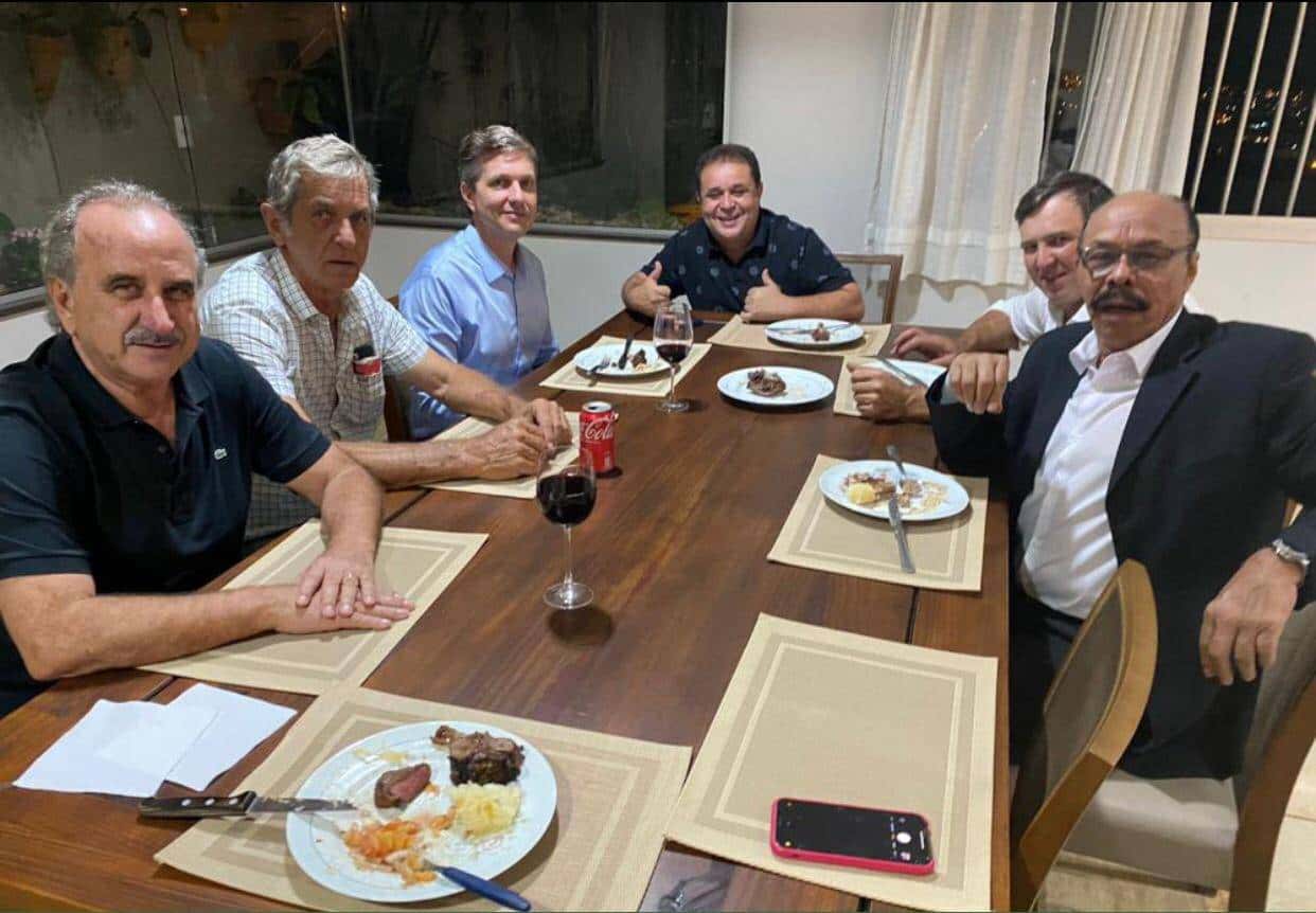 Renato Silva reúne em jantar, políticos, empresários e comunicadores