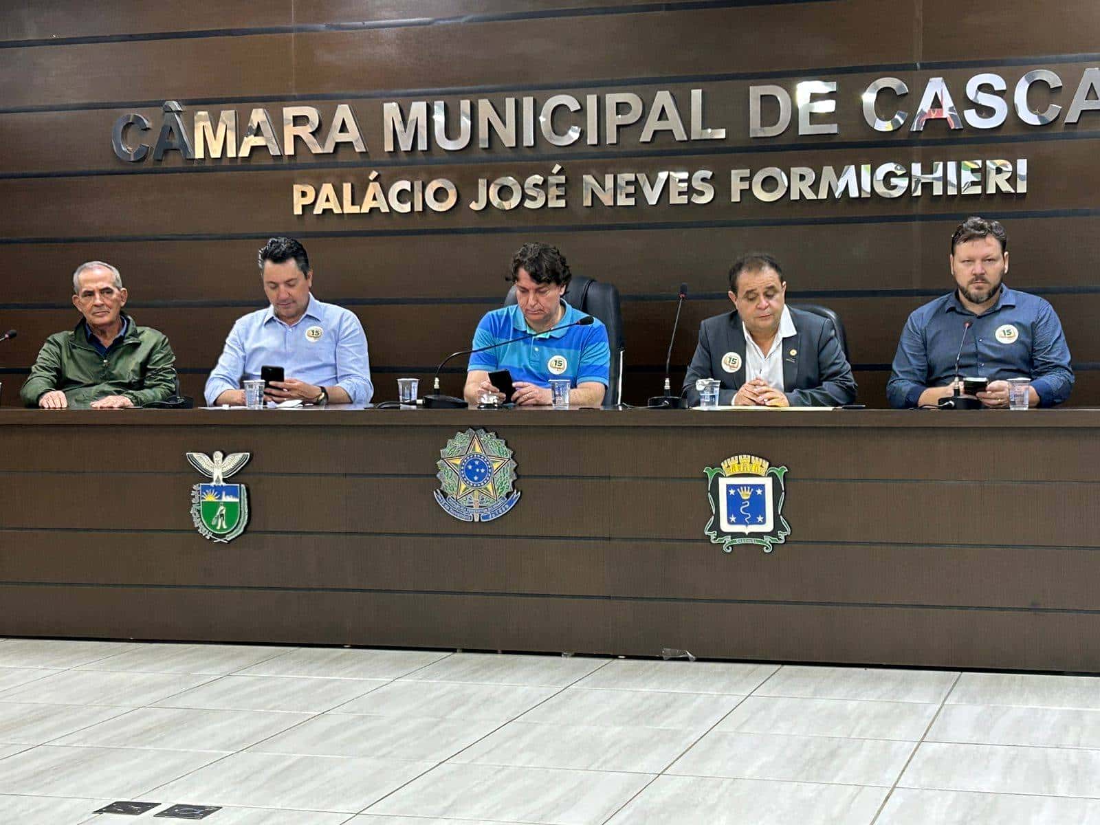 Encontro Regional do MDB em Cascavel, lança Batatinha candidato a prefeito