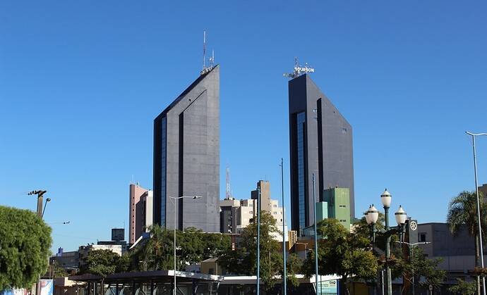 O que se fala – e o que se esconde – nos corredores das Torres Gêmeas de Cascavel